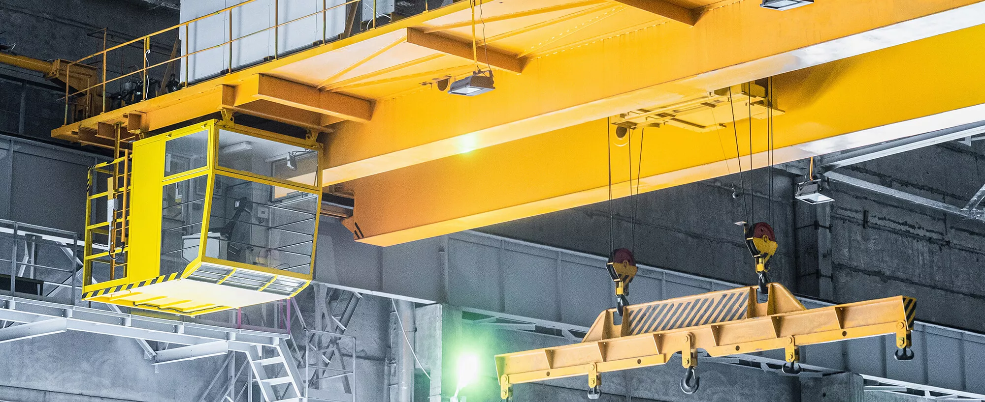 Solutions for Cranes and Hoists | RINGFEDER®