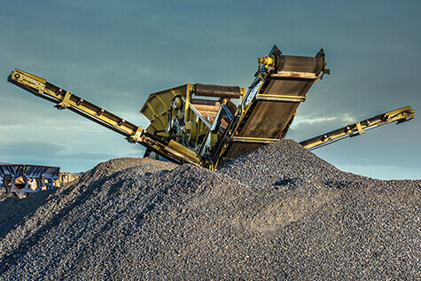 Superior Locking Devices for Rock Crushers in the Cement Industry | RINGFEDER®